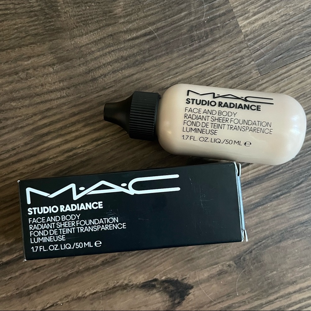 MAC face and body foundation N5